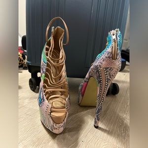 Brand New platform heels